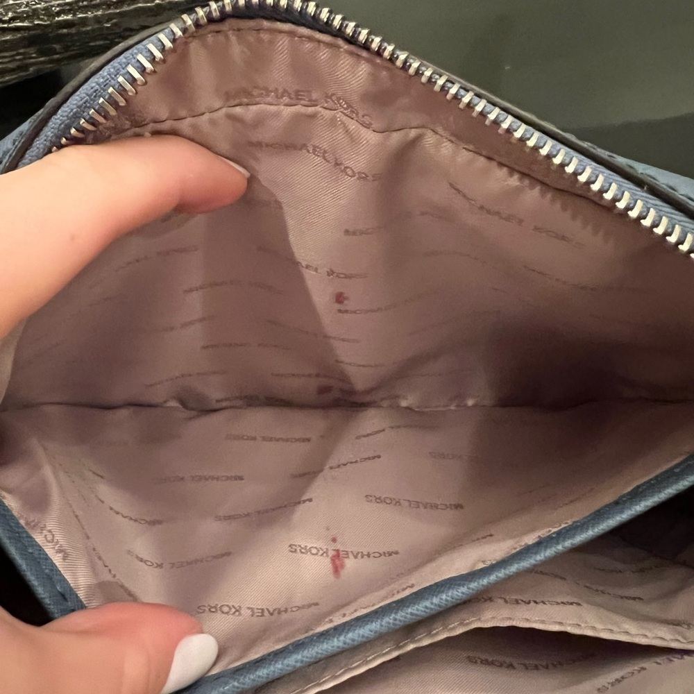 EUC Michael Kors Jet Set Blue Saffiano Leather Crossbody Purse - Picture 12 of 12